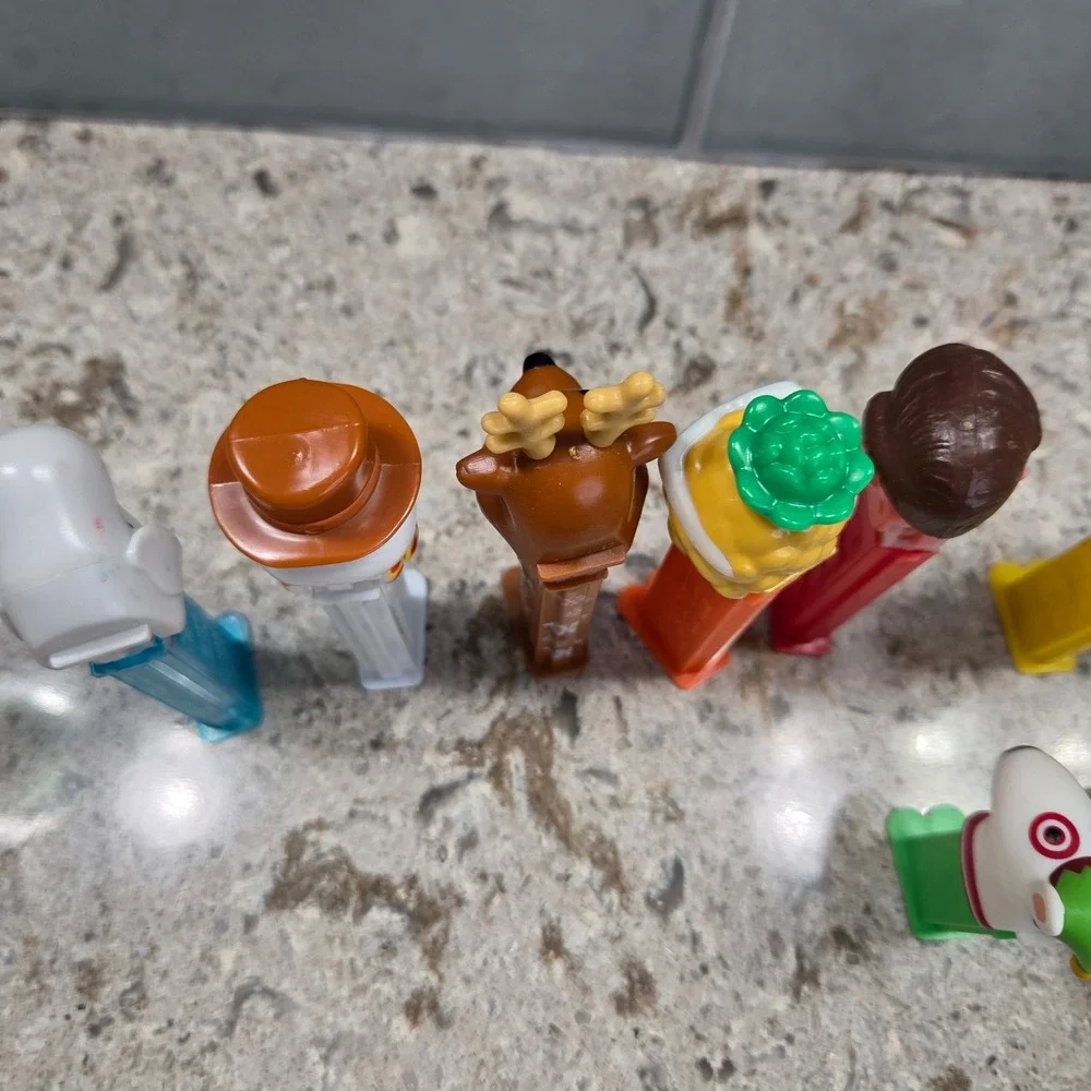 Hello Kitty PEZ Plush Toy PEZ Dispensers‎ Snowman Reindeer Pineapple Assortment